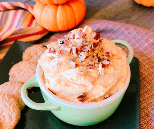 5 Ingredient Pumpkin Cheesecake Dip